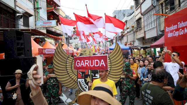 Karnaval Jappa Jokka Cap Go Meh Tampilkan Barisan NKRI, Kebaya Peranakan Hingga Puluhan Barongsai.