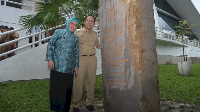 Ketua TP PKK Kota Makassar Dampingi Danny Pomanto Resmikan Makassar Government Centre.