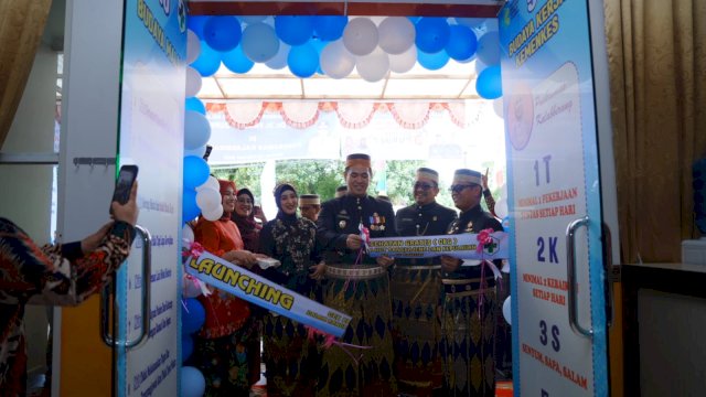 Bupati Pangkep Yusran Lalogau resmikan program cek kesehatan gratis.