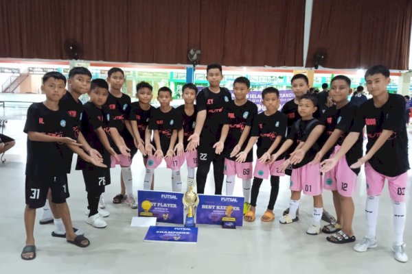 Harumkan Lutim, SDIT Insan Rabbani Juara Turnamen Futsal Pelajar se-Luwuraya dan Tana Toraja