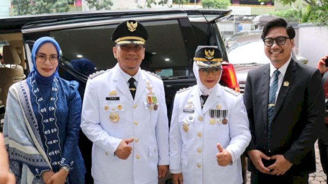 Bupati dan wakil Bupati Lutim, Irwan Bachri Syam dan Hj. Puspawati Husler