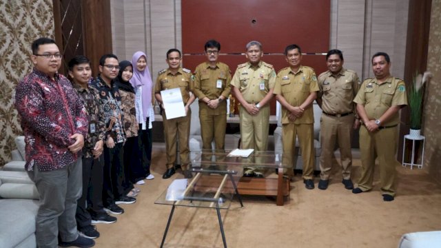 Wabup Pinrang Sudirman Bungi Terima Tim Auditor BPK RI.