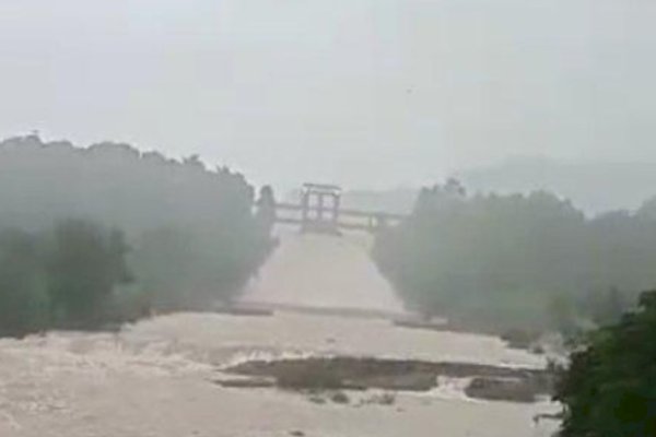 Waspada Banjir, Pintu Pelimpahan Air Bendungan Bili-bili Gowa Dibuka-Warga Diimbau Jauhi Sungai