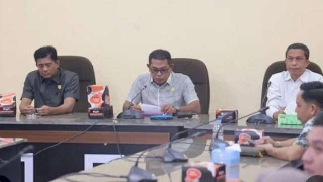 Ketua DPRD Pangkep Haris Gani.