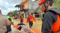 Ratusan Warga Terdampak Banjir Makassar dan Maros di Evakuasi