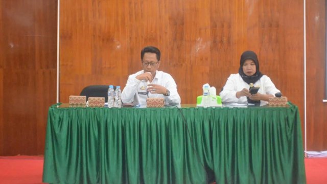 Sekwan Muhammad Yamin Evaluasi Kinerja ASN Sekretariat DPRD Luwu Utara.