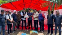 Patut Ditiru, Teguh Iswara Serahkan 1.000 Paket Sembako untuk Korban Banjir Maros