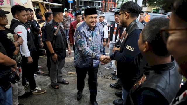 Wali Kota Makassar Apresiasi Bakti Sosial HDCI Salurkan Paket Sembako untuk 1.000 Petugas Kebersihan