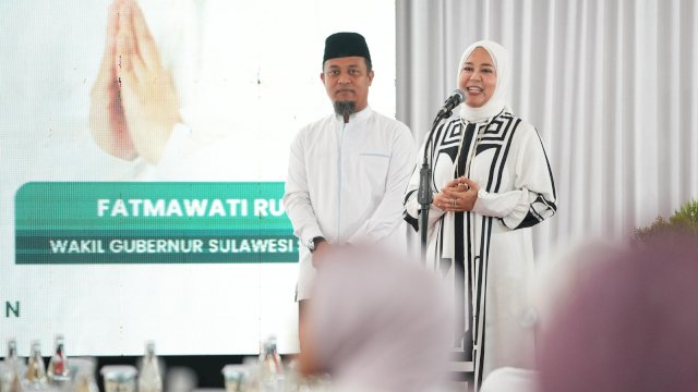 Gubernur dan Wakil Gubernur Sulsel Andi Sudirman-Fatmawati Rusdi.