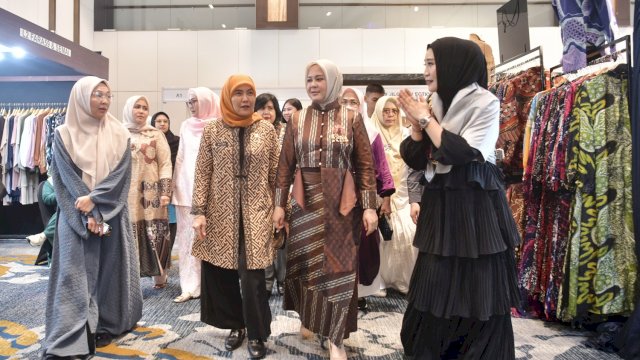 Wagub Sulsel, Fatmawati Rusdi saat Hadiri Hijab Expo 2025.