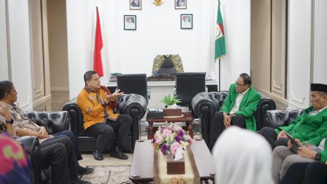 Wali Kota Makassar dan UMI Bahas Strategi Pendidikan Berkelanjutan di Makassar