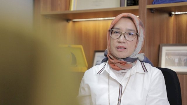 Rini Widyantini.