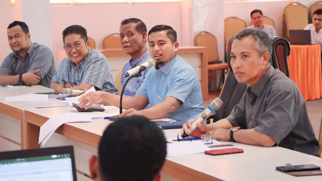 Lanjut Rapat Efisiensi Anggaran, Tasming Hamid Minta Perangkat Daerah Prioritaskan Anggaran untuk Kepentingan Masyarakat