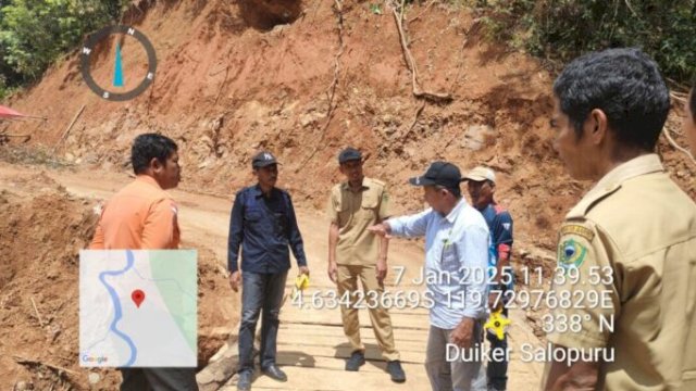 Komisi III DPRD Barru melakukan kunjungan ke lokasi jalan longsor di wilayah Kecamatan Pujananting.