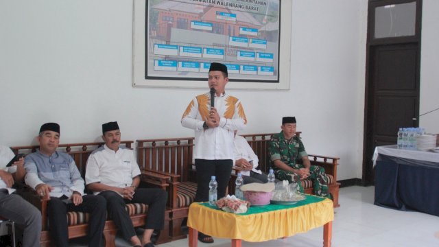 Wabup Luwu Dhevy Silaturrahmi Bersama Masyarakat Walenrang Barat.