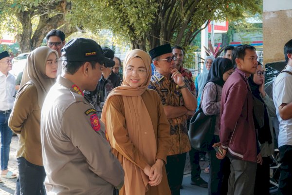 Ketua TP PKK Kota Makassar Apresiasi Penyaluran 5.500 Paket Sembako untuk Pekerja Keagamaan