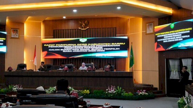 DPRD Kabupaten Barru menggelar Rapat Paripurna.