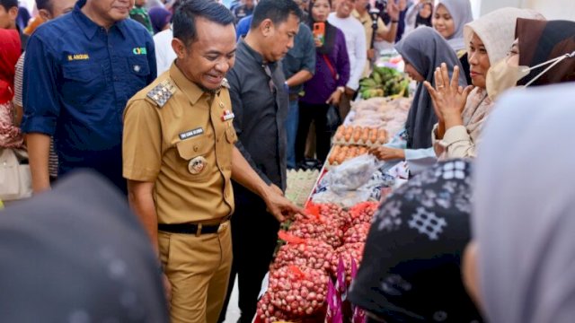 Bupati Bone, Andi Asman Sulaiman.