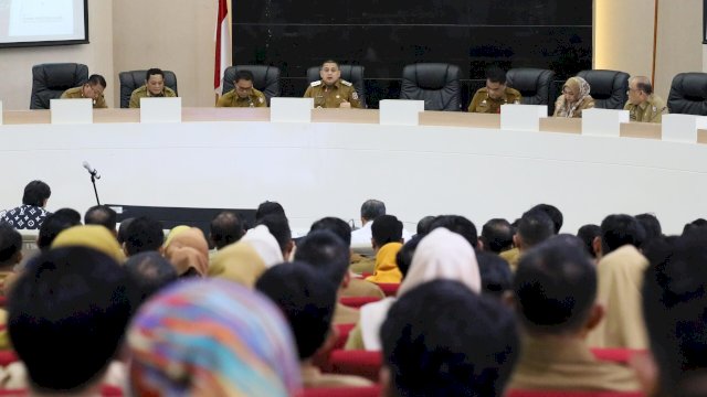 Rapat koordinasi Pemerintah Kota Makassar.