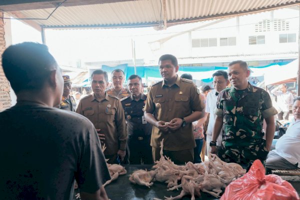 Bupati Bantaeng Uji Nurdin Tinjau Pasar Sentral