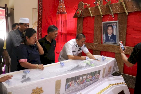 Bupati Luwu Timur Ibas Melayat di Empat Lokasi di Kecamatan Wasuponda