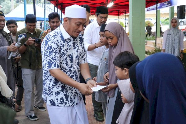 Safari Ramadhan Hari Kedua Pemkab Lutim di Nuha, Diawali dengan Penyerahan Bantuan Baznas