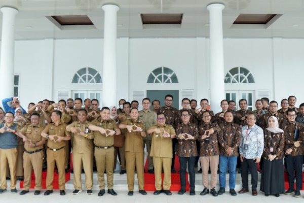 Perkuat Digitalisasi di Takalar, Bupati Daeng Manye Canangkan Website di Seluruh Desa