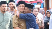 Bupati Lutim Ibas Dapat Pelukan Hangat dari Warga Wasuponda: Ini Adalah Kampung Halaman Saya!