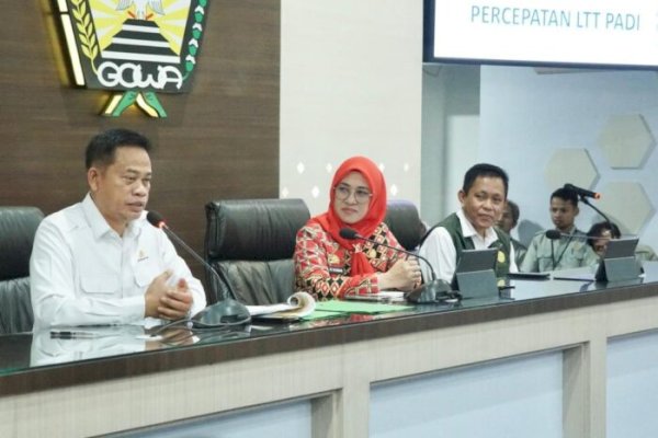 Percepat Proses Tanam, Bupati Gowa Husniah Talenrang Minta Bantuan Benih Varietas Unggul kepada Kementan
