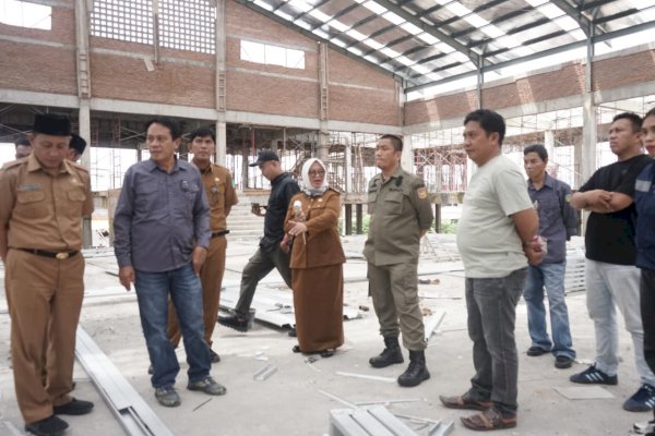 Tak Becus Kerja Pembangunan Pasar Tomoni, Bupati Lutim Ibas Beri Sangsi Tegas Hentikan Kontrak Kontraktor