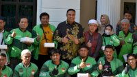 Diserahkan Bupati Maros Chaidir Syam, Ojol hingga Petugas Kebersihan Dapat Kado Lebaran dari Baznas