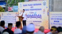 Ketua DPRD Makassar Supratman Hadiri Buka Puasa Bersama dan Penyerahan 500 Paket Sembako di Masjid Al-Kautsar