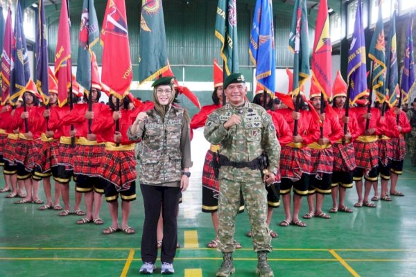 Ketua DPRD Sulsel Rachmatika Dewi Dikukuhkan Jadi Warga Kehormatan Divisi Infanteri 3 Kostrad