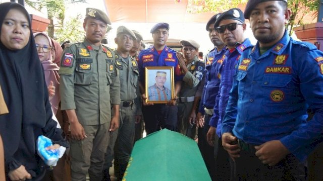 Bupati Bulukumba Andi Utta Pimpin Pelepasan Jenazah Kasatpol PP Salman Patongai.