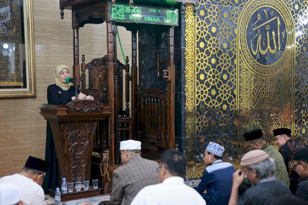 Wakil Wali Kota Makassar Safari Ramadan di Masjid Amirul Mu’minin