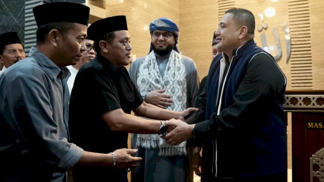 Munafri Arifuddin Tekankan Legalitas dan Kebersihan Masjid di Makassar.