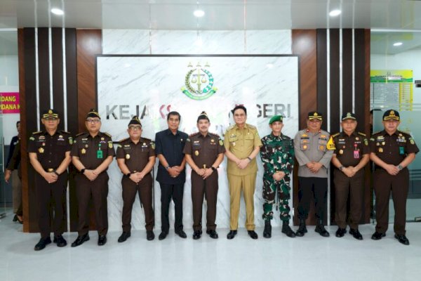 Ketua DPRD Barru Sambut Kunker Kajati Sulsel