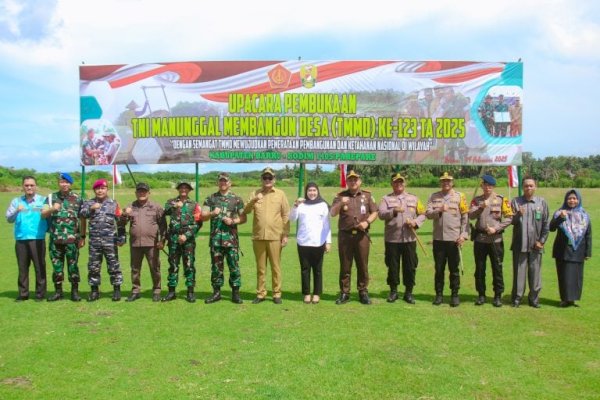 Wakil Ketua DPRD Barru A. Yenni Dukung Pelaksanaan TMMD ke 123 Tahun 2025