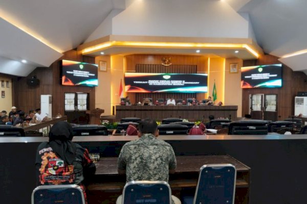 DPRD Barru Gelar Rapat Kerja Komisi, Cari Solusi Atas Aksi Protes Indomart