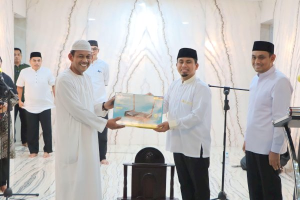 Wali Kota Tasming Hamid Resmikan Masjid Terapung BJ Habibie, Parepare Kini Punya Masjid 24 Jam