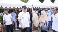 Kunjungi Gerakan Pasar Murah, Bupati Pangkep Yusran Lalogau Pastikan Harga Pangan Terjangkau&nbsp;