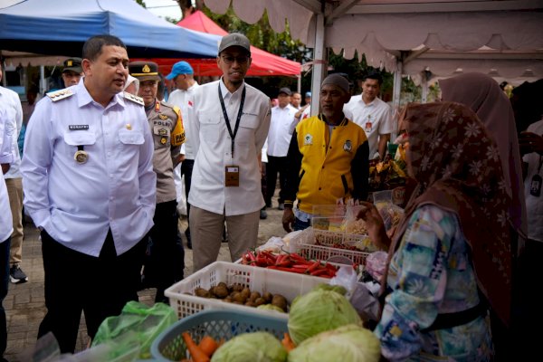 Stabilisasi Harga Pangan, Pemkot Makassar Hadirkan Pasar Murah Berlokasi di Kantor Kelurahan Kampung Buyang