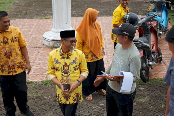 Wabup Selle Pantau Proses Pemeriksaan Fisik Kendaraan Dinas Pemkab Soppeng