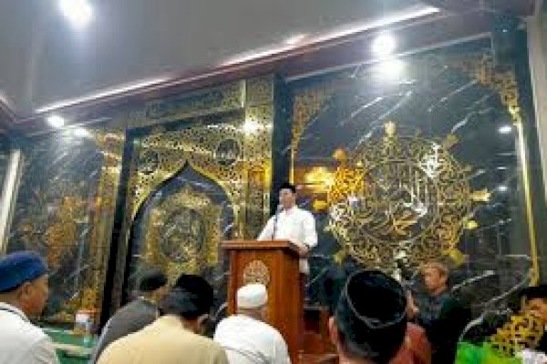 Bupati Yusran Lalogau Ajak Masyarakat Pangkep Tingkatkan Ibadah di Akhir Ramadan