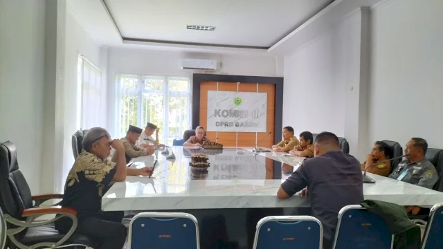 Komisi III DPRD Barru RDP Dengan Dinas Pendidikan.