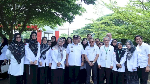 Bupati Takalar Daeng Manye Apel Bersama Nakes di RSUD Padjonga Dg Ngalle.