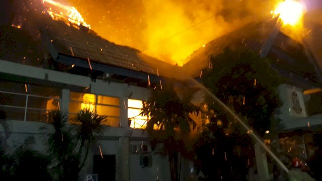 Kantor Disdik Terbakar.