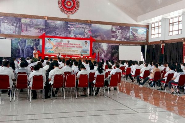 Bupati Tana Toraja Zadrak Tombeg Buka FKFPD