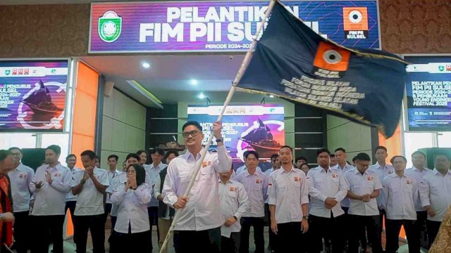 Teguh Iswara Resmi Pimpin Forum Insinyur Muda Sulsel.