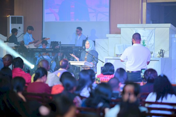 Wagub Sulsel Fatmawati Rusdi Dorong Pemuda Kristen Jadi Agen Perdamaian dan Persatuan